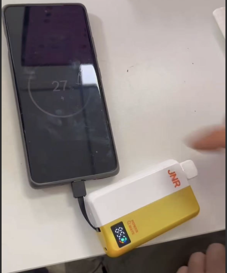 JNR Power Mate 30000 Puffs 30K Smart Screen Power Bank Disposable Vape photo review