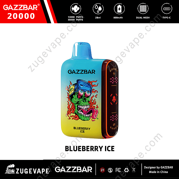 Sigaretta elettronica usa e getta Gazzbar 20000 al gusto di mirtillo ghiacciato, con un design colorato raffigurante un teschio verde che indossa una bandana blu, capacità di 28 ml, batteria da 800 mAh e ricarica USB di tipo C.