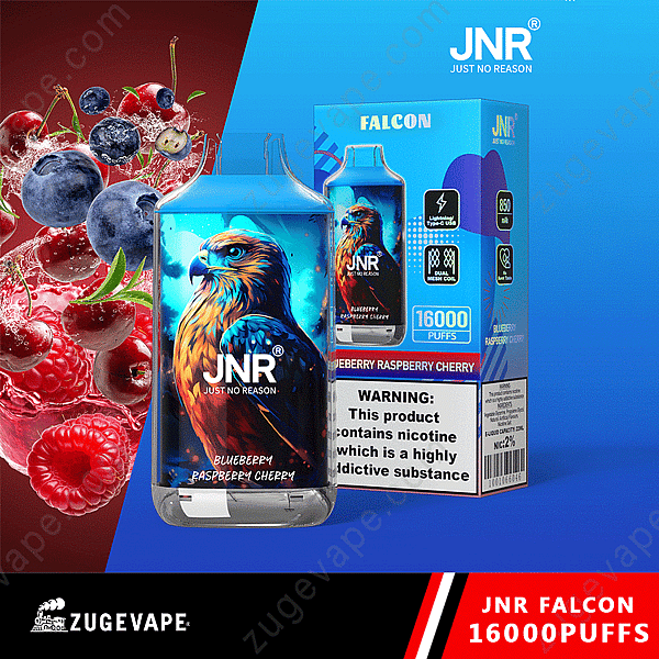 Producto de vapeo con diseño de halcón etiquetado como &quot;Jnr Blueberry Raspberry Cherry&quot;, que presenta un fondo y empaque con frutos del bosque.