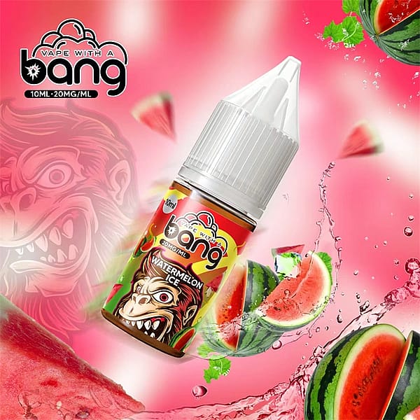 Vape-juiceflaska märkt &Quot;Bang Watermelon Ice&Quot; Med levande varumärke, omgiven av vattenmelonskivor, vattenstänk och en rosa gradientbakgrund.