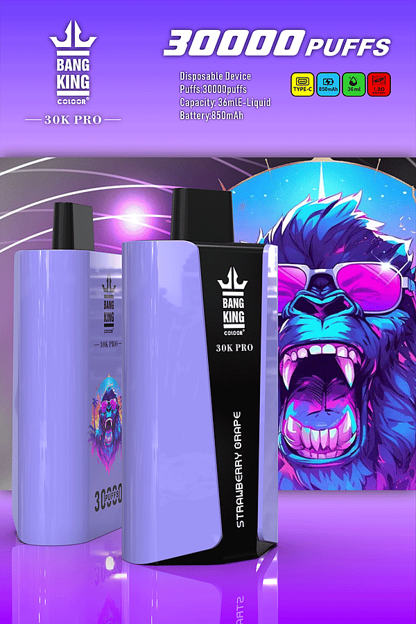 &Quot;Dispositivo per svapo monouso Bang King 30K Pro con 30.000 tiri, capacità di e-liquid da 36 ml, batteria da 850 mAh e aroma di fragola e uva con vivace design viola e grafica di gorilla sullo sfondo.&Quot;