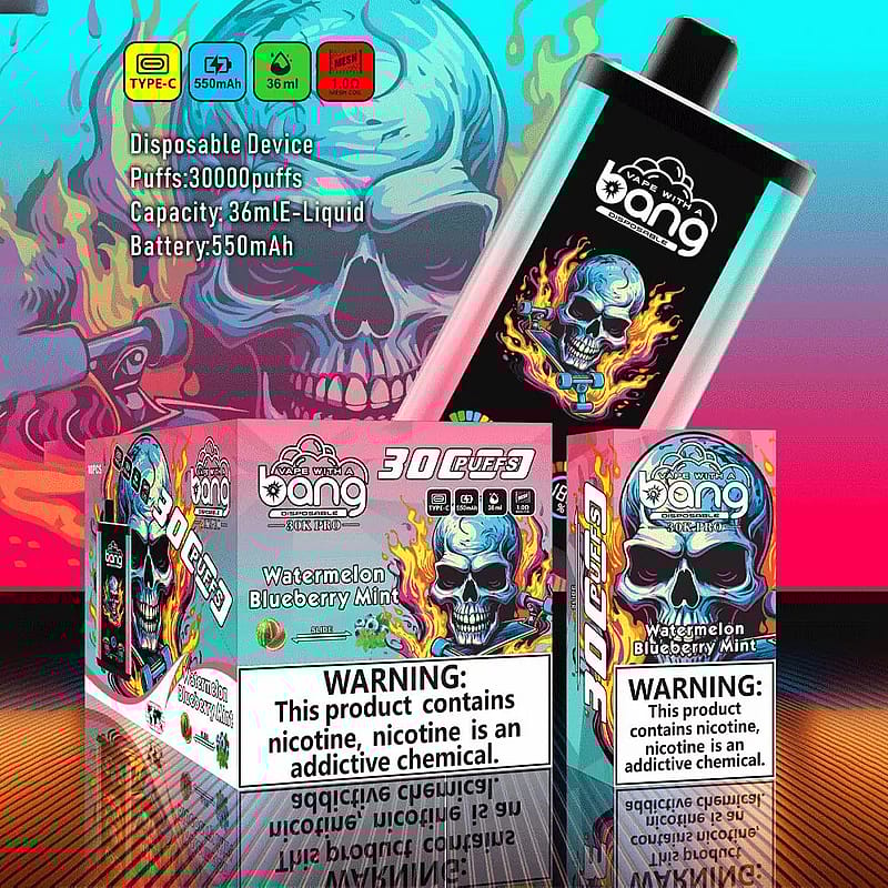 Bang 30000 Pro Disposable Vape Device Met Watermeloen Bosbessen Munt Smaak. Kenmerken: 30000 Puffs, 36Ml E-Liquid, 550Mah Batterij, En Type-C Opladen. De Verpakking Bevat Een Schedelontwerp En Verslavingswaarschuwing.